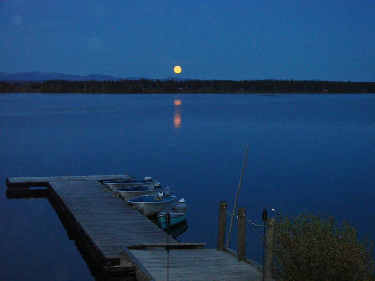 Eagle'S Nest Resort Anahim Lake Buitenkant foto
